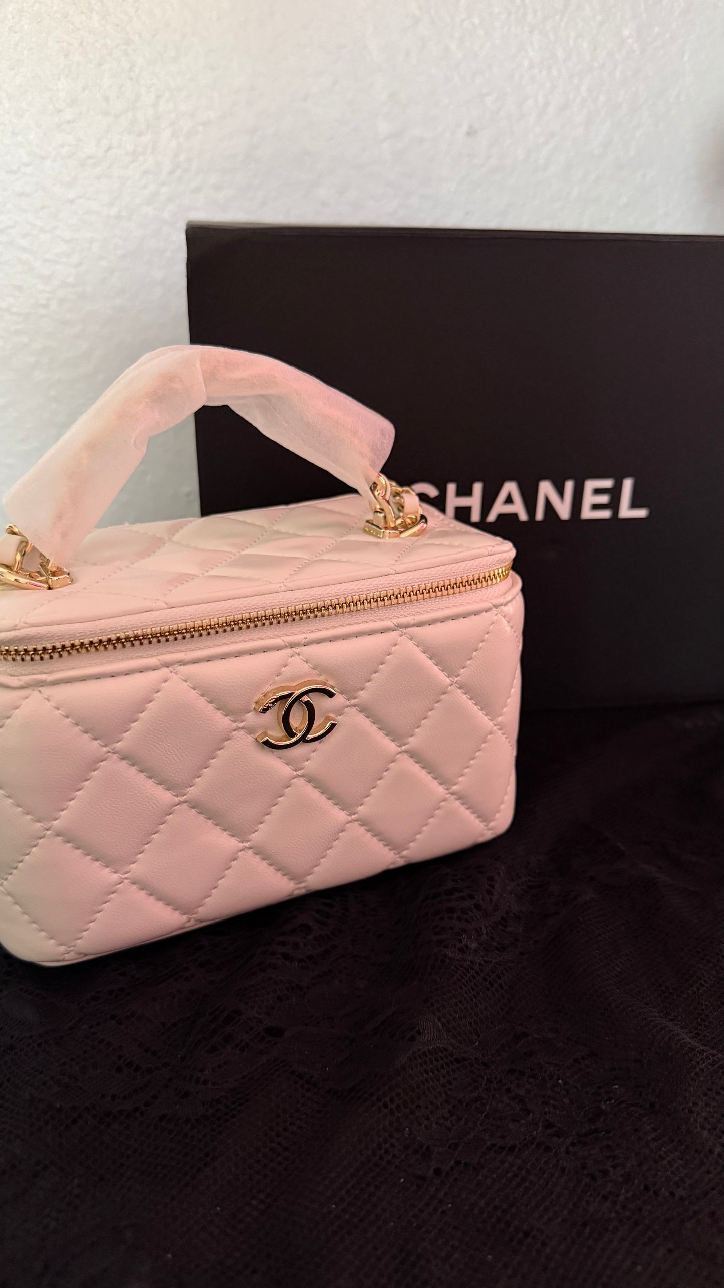 White vanity purse (pre order)