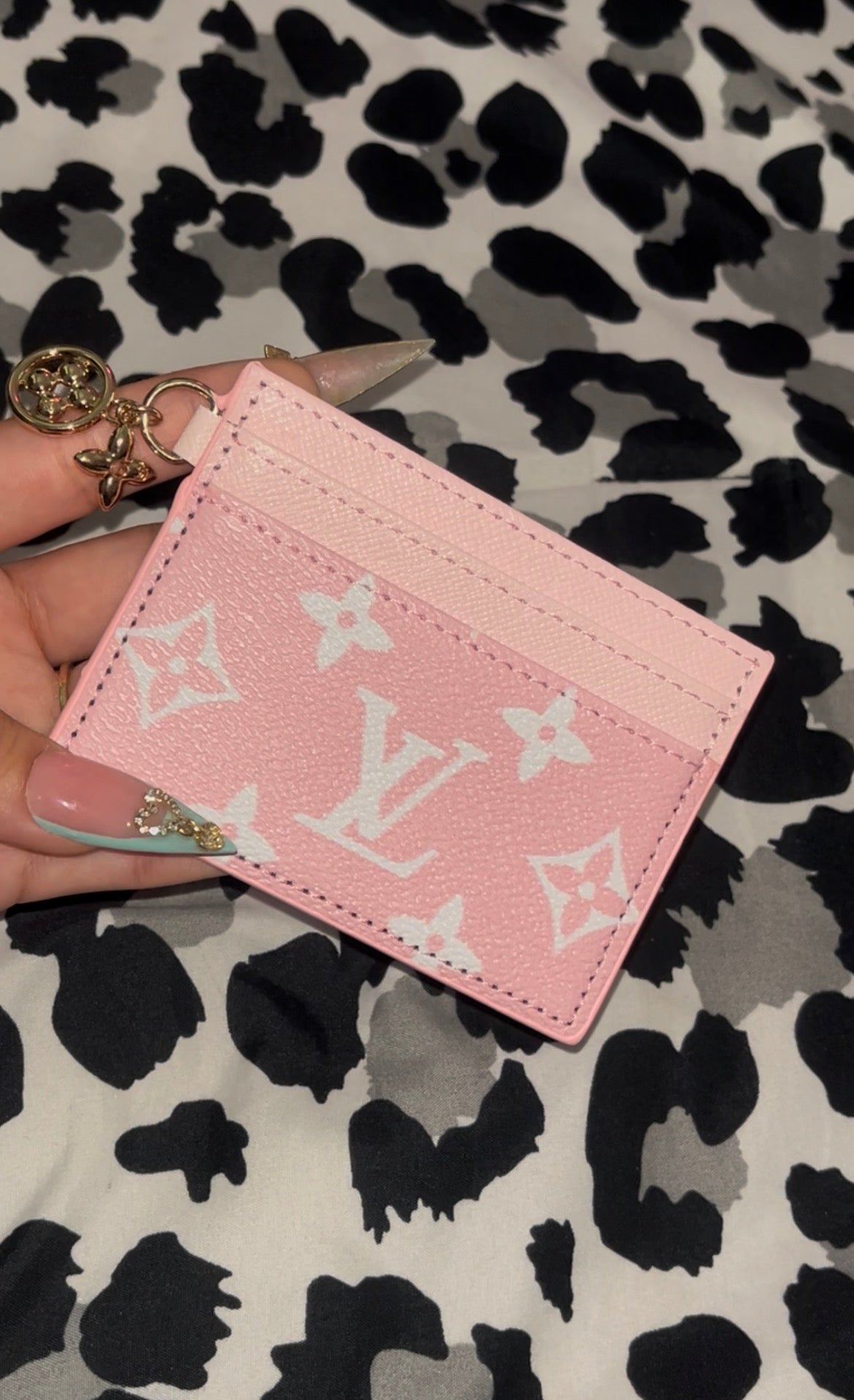 Pink LV cardholder