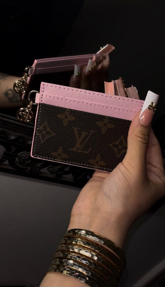 Brow cardholder