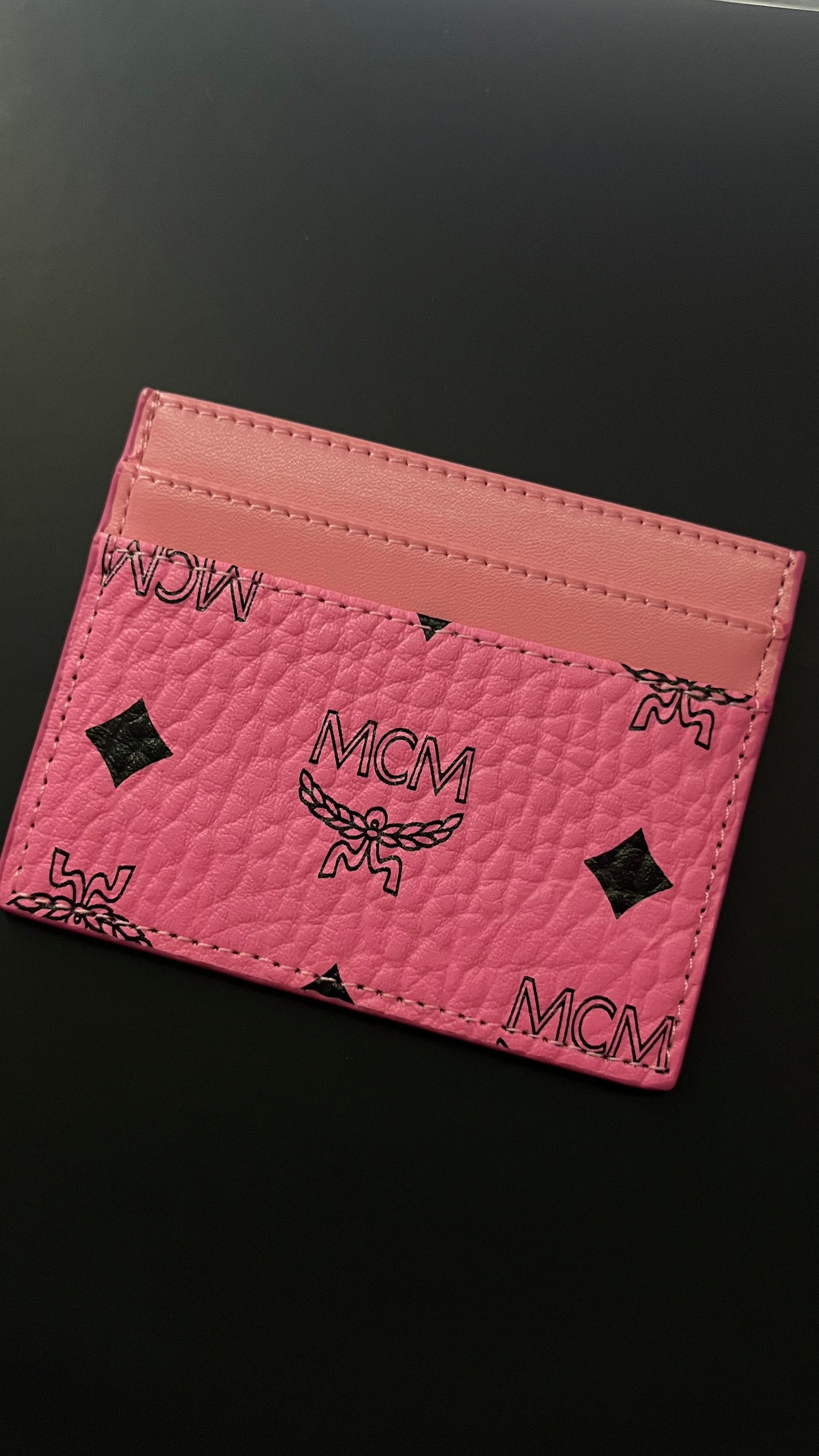 Mcm cardholder